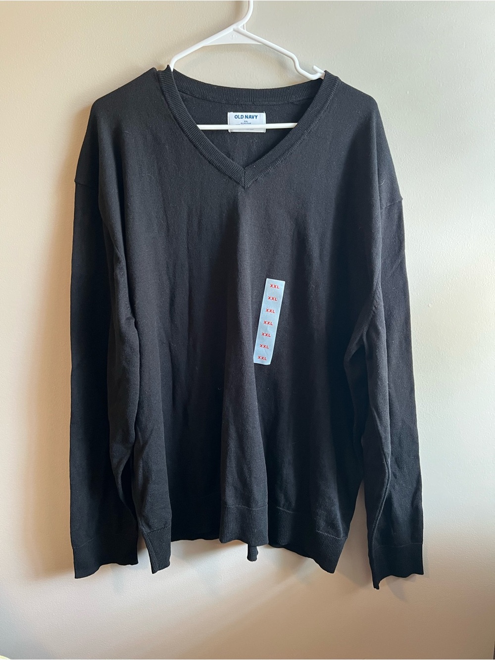 Old Navy Men's Black V-Neck Sweater